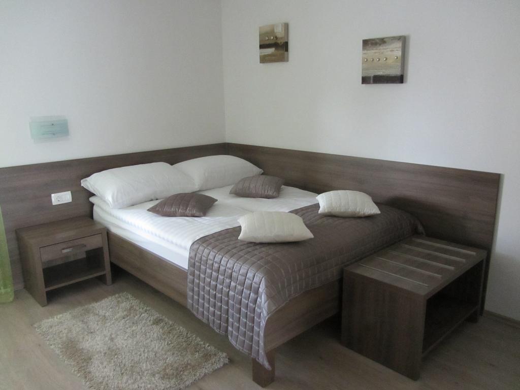 Villa Tollazzi Logatec Habitación foto