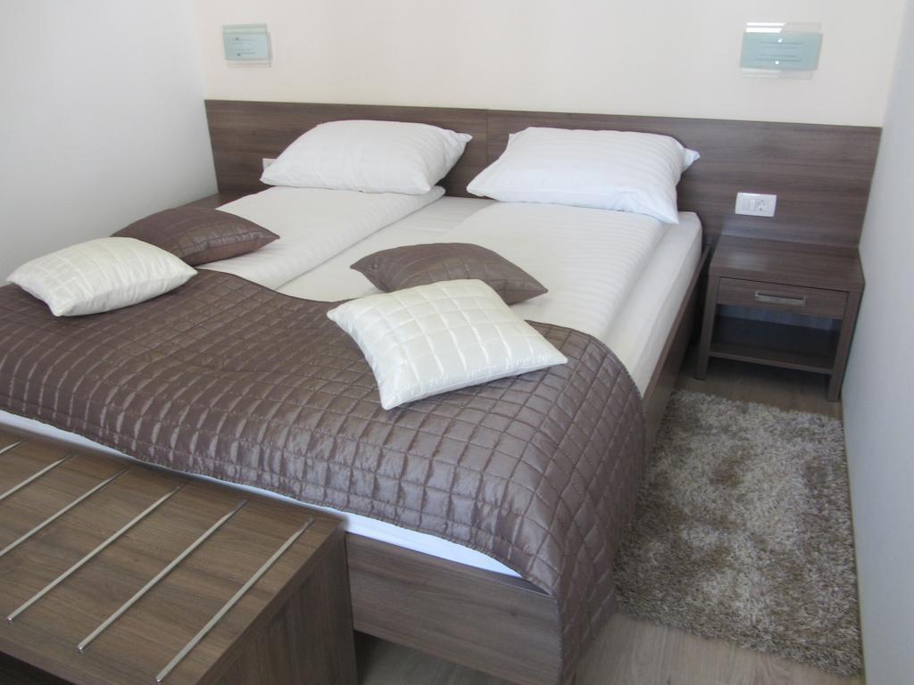 Villa Tollazzi Logatec Habitación foto